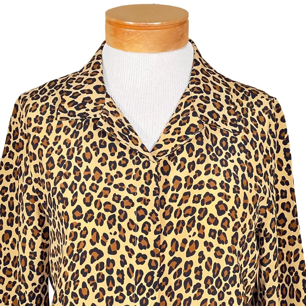 Tyler boe  Women’s Silk Leopard Print Blouse With Hidden Button Placket Small - Picture 2 of 13